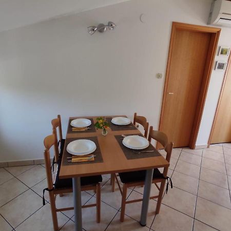 Apartmani Danica ริซิกา ภายนอก รูปภาพ